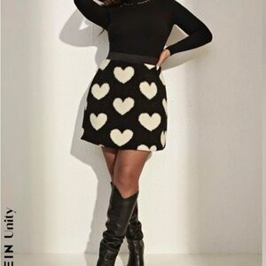 SHEIN Black and White Heart Mini Skirt